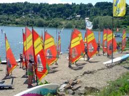Restexpert uses cookie technology and writes technical information from your browser to server logs: Windsurfing Edersee