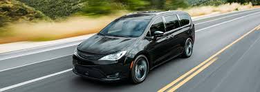 2023 Chrysler Pacifica Review | Interior, Mpg, Dimensions
