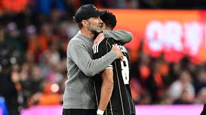 Jürgen Klopp: Der „Kuschel-Klopp“ startet mit 1:1 in Holland — BILD