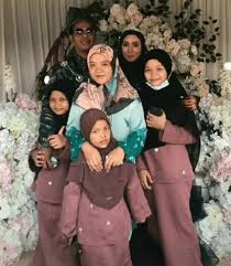 Bekas suami meninggal, rozita ibrahim turut bersedih. Selamat Pengantin Baru Ex Husband Ex Wife Dijemput Isteri Baru Ke Majlis Kahwin Bekas Su4mi Akhirnya Ini Yang Berl4ku Satkoba Viral