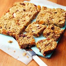 Enjoy A Tasty And Delicious Meal In 15 Learn How To Make Fruity Flapjack Squares And Get The Smartpoints Of Th Fruity Flapjacks Recipes Food Processor Recipes