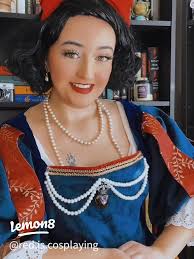 Charming Snow White Costume for Women