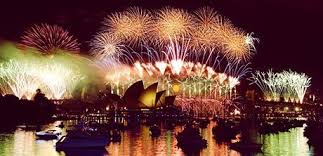 An Australia Adventure With Rei Merges The Best Of Fabulous City Experiences With Some Of New Year S Eve Around The World New Years Eve Fireworks Lifetime Trip