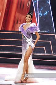 Trong loạt ảnh đời thường cô gái sinh năm 1995 rất đa năng, bên cạnh công việc người mẫu, khánh vân còn lấn sân sang lĩnh vực điện ảnh. Nguyá»…n Tráº§n Khanh Van Ä'Äƒng Quang Hoa Háº­u Hoan VÅ© Viá»‡t Nam 2019