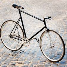 Schwarzes Singlespeed Piratecyclex Bike Steelbike Fahrradmanufaktur Framebuilding Custombicycle Bikestagram Bicycle Bicycle Bike Instagram