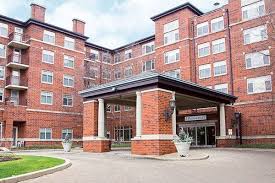 Brookdale Mt Lebanon Is An 80 Bed Assisted Living Community Located In Pittsburgh Pa Communities This House Styles Senior Living Communities Assisted Living