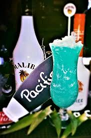 However, i recommend keeping the dark rum in the cake batter itself. Pacific 2cl Malibu Coconut Rum 2 Cl Peachtree 2cl Giffard Blue Curacao Syrup 4cl Orange Juice 4cl Pineapple Juice Fun Drinks Juice Drinks Layered Drinks