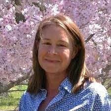 Deidre Eldridge's Instagram, Twitter & Facebook