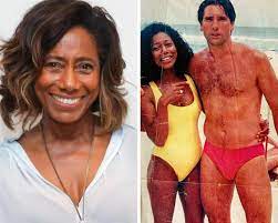 Com ousadia e uma dose de atrevimento, o. Gloria Maria Posta Foto Com Renato Gaucho E Fas Comentam Que Formula Usa Para Ficar Linda E Jovem Quem Quem News