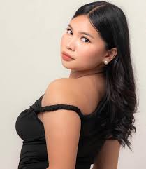 Violet Paul (@violetpauul) • Instagram photos and videos