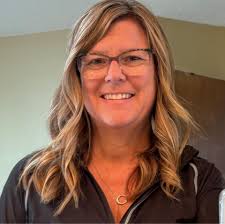 What are the best lunch or brunch restaurants in twin city metro with deals  during Viking games?