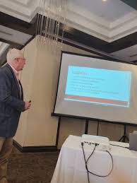 Launa Miller's Instagram, Twitter & Facebook