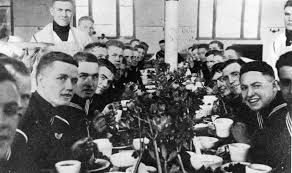 NH 78974 Christmas dinner at Great ...