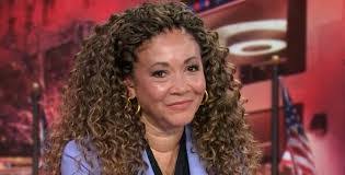 Michelle Norris's Instagram, Twitter & Facebook