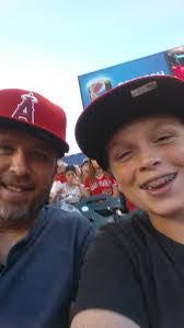 Barry Dinsmore's Instagram, Twitter & Facebook