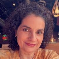 Gloria Landeros's Instagram, Twitter & Facebook