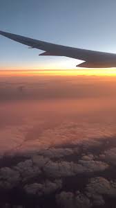 Sunrise Wohnung Schlafzimmer Einrichten Hausdekor Dekoration Wohnideen Hausdekoration Wohnzimmer Airplane Window View Sky Aesthetic Plane Photography