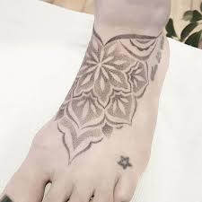 While it is less regular in eastern tattoo craftsmanship, the rose feet tattoo design is a staple of conventional american tattoo society. 25 Amazing Foot Tattoo Designs With Meanings Saved Tattoo
