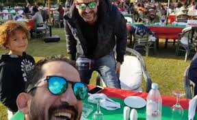 في فيديو النهاردة هنتكلم عن الفنان رامز جلال وهنكشف ليكم زوجة الفنان رامز جلال وكمان هنعرض صور زوجة رامز جلال و حقيقة زواج رامز جلال من فنانة مشهورة. Ø´Ø§Ù‡Ø¯ Ø±Ø§Ù…Ø² Ø¬Ù„Ø§Ù„ ÙŠÙ†Ø´Ø± ÙÙŠØ¯ÙŠÙˆ Ù„Ø§Ø¨Ù†Ù‡ ÙˆÙŠØ¹Ù„Ù‚ Ø¹Ø±ÙØª Ø§Ø±Ø¨ÙŠ Ø§Ù„Ù…Ø¯ÙŠÙ†Ø© Ù†ÙŠÙˆØ²