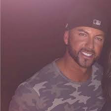 Eric Keck's Instagram, Twitter & Facebook