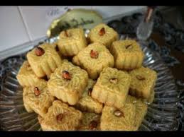 Makrout Au Four مقروط الكوشة في الفرن هشيش و يذوب فالفم مع مطبخ قمر Matbakh Kamar Youtube Food Desserts Cookies