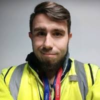 80+ profile według frazy „Dan”