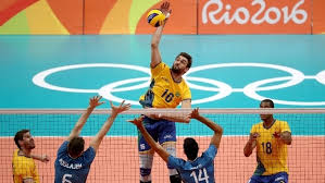 | com um filho de apenas quatro anos em casa, lucão busca minimizar o risco de contaminação. O Voleibol Mudou Minha Vida Grupo A Hora