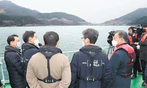 가덕도 둘레길과 연결된 가덕도 등산로가 연대봉 정상까지 연결되어 있다. Htwtazve10bivm