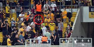 Https Www Mopo De Uploads Sites 4 2021 06 F4406675a63ec5a400574ff265cdcd68 Fuer Ihn War Alles Nur Ein Missverstaendnis Der Von Hsv Profi Toni Leistner Angegriffene Fan Eingekreist Im Dresdner Block Jpg
