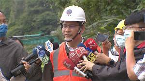 有碗話碗 逆市奇葩 日日排長龍 台灣過江龍 台北師大夜市燈籠滷味 米血糕 百頁豆腐 鴨血 豬大腸 豬耳 黑糖珍珠奶茶 鹹酥雞 蛋餅. é ‚å°–é¹¹é…¥é›žå¤§pk é«˜é›„å˜‰å¹´è¯ååº—åŒå ´è¼ƒå‹ æ°'è¦–æ–°èžç¶²