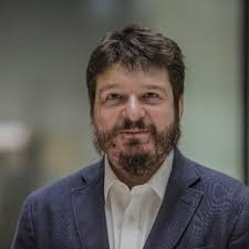 AI can't replace creativity, strategy, human connection, trust or deep  expertise, says Robin Robins