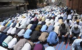 It is the third largest mosque in pakistan and the 13th largest in the world. Shed Collapses During Prayers In Pakistan Mosque 5 Dead
