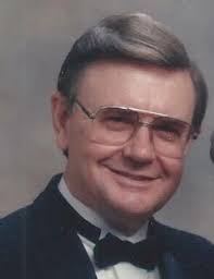 Kelly Simmerman's Instagram, Twitter & Facebook