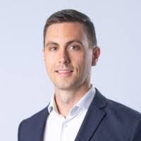 Michael Ringhofer's Instagram, Twitter & Facebook