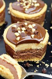 No Bake Chocolate Peanut Butter Mini Cheesecake Recipe In 2020 Fun Desserts Desserts Mini Cheesecakes