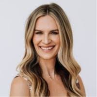 Jessica Cottingham's Instagram, Twitter & Facebook