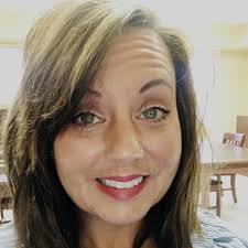 Maureen Lilly's Instagram, Twitter & Facebook