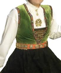 Kvinnherad breiband vart skipa i 2003 med det formål å byggja ut. Bunadsolv Velg Riktig Bunadsolv Til Din Bunad Gullsmed Sando