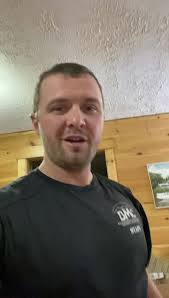 First video!!! Push-ups 💪🏻💪🏻 my challenge for my self today. 10 every  hour until 7pm should be 80 total! Do what you can and watch how you get  better as we go through this journey!