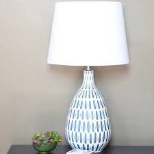 Blue And White Meat In This Light At 24 5 Height This Is A Perfect Table Lamp For Any Home A Light And Ai Table Lamp Ceramic Table Lamps Elegant Table Lamp