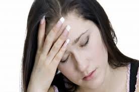 Đau nửa đầu bên phải nguyên nhân do đâu?