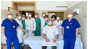 Con il servizio prenotazioni online puoi effettuare una richiesta di prenotazione di una o più prestazioni specialistiche offerte dalla casa sollievo della sofferenza. Casa Sollievo Della Sofferenza 54enne Colpito Da Rarissima Neoplasia Maligna Del Timo Chirurghi Fanno Il Miracolo