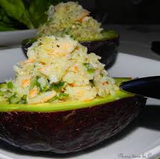 Crabe Et Avocat Ils S Aiment Sous Le Soleil Un Petit Tour Au Soleil Avec Cette Entree Toute Simple Et Gouteuse Qui Avocat Crabe Cuisine Antillaise Cuisine
