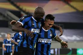 Il cileno si è fermato all'88' per un risentimento al flessore della. Les Compos Probables De La Finale De L Europa League Entre Seville Et L Inter