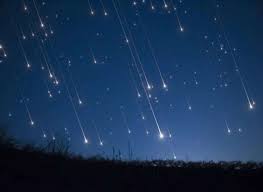 Uma das melhores chuvas de meteoros do ano ocorre nesta semana; Super Lua E Chuva De Meteoros Marcam O Ceu Em Abril Veja Calendario Leia