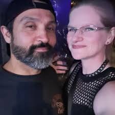 Let's see how long it takes Heather to notice. Shhhh… GO DAWGS!!