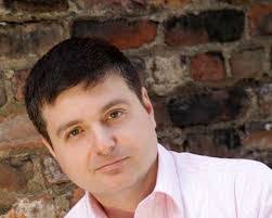 Alex Sakhnovsky's Instagram, Twitter & Facebook