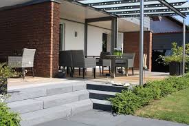 Alle kosten zu material, arbeitsleistung, terrassenplatten sowie fotos und garten terrasse anlegen. Gestaltung Mit Betonstein Garten Von Eckhardt Gmbh Co Kg