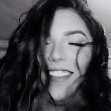 Vicky Dias (@euvikydyas)