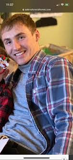 Edward Traweek's Instagram, Twitter & Facebook